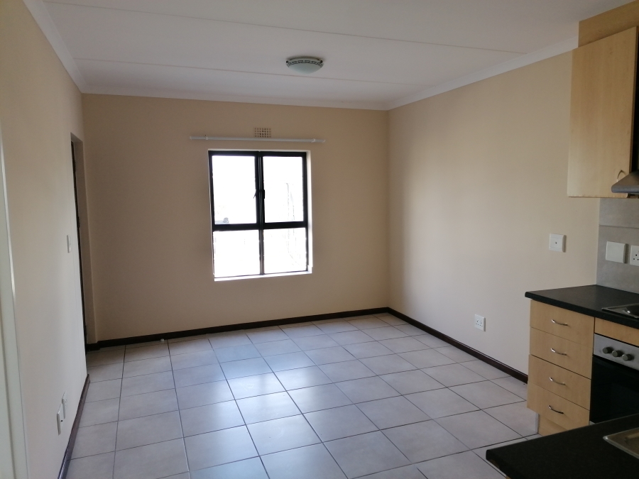 To Let 2 Bedroom Property for Rent in Buh Rein Estate Western Cape